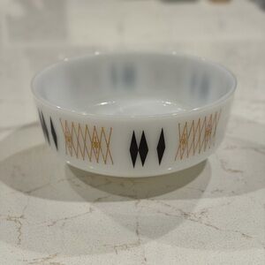 Federal Glass Atomic Harlequin Vintage milk glass bowl